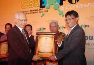 Riaupulp Raih Social Empowerment Award