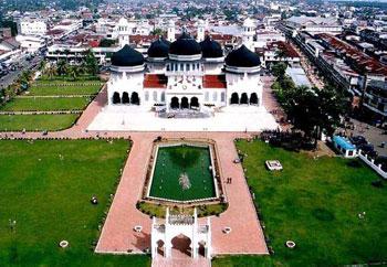 Pembukaan MTQ ke-28 NAD Meriah dan Fenomenal