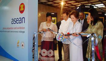 Spouses Of ASEAN Officials Treated To Philippine Art, Culture