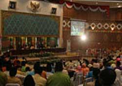 Dari Puncak Helat HUT Emas Provinsi Riau