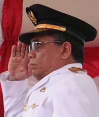 Irwandi Yusuf Inspektur Upacara HUT RI di Aceh