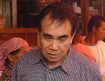 Gubernur Nusa Tenggara Barat Menerima Penghargaan dari Keraton Surakarta dan Kerajaan Gowa