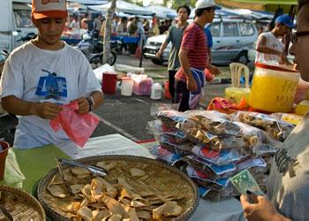 Singaporean Journalists Long For Malaysia`s Ramadan Atmosphere