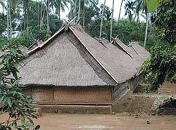Arsitektur dan Tata Ruang Rumah Tradisional Sasak Lombok