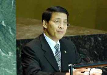 Pemerintah Permudah Warga RI di Malaysia Urus Kewarganegaraan