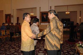 Gubernur Riau Terima Penghargaan Ketahanan Pangan
