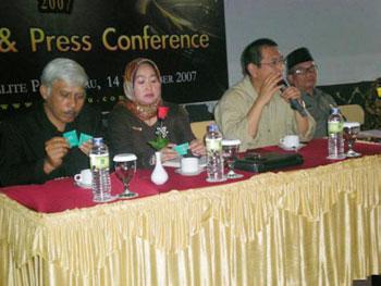 Dedi Mizwar Optimis FFI 2007 Akan Lancar di Pekanbaru