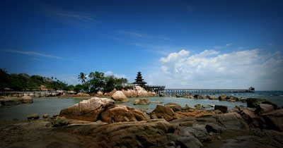 Batam Miiki Pura Berornamen Bali dan India 