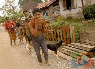 Kubu Tribespeople Struggle Without Traditions