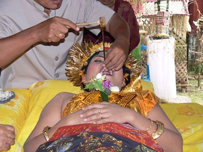Ritual Shows Bali`s Pluralist Culture