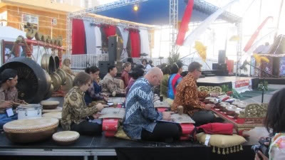 Malam Budaya Indonesia Galang Dana untuk Sumbar