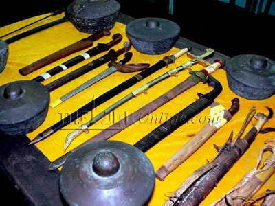 Pusaka Kerajaan Mempawah Dimandikan