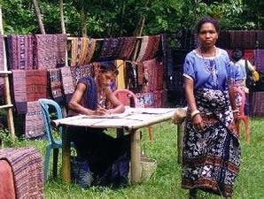 Kain Tradisional NTT Masih Tebal dan Mudah Luntur