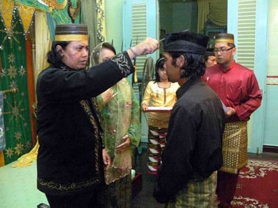 Title Confering upon Laskar Istana Amantubillah