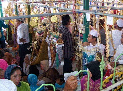 Tabur Tepung Tawar Warnai `Baayun Maulud` di Kalsel