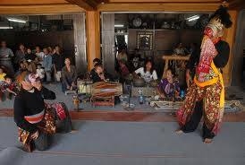 Solo Gelar Festival Seni Kampung