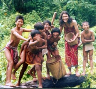 Melangun: Tradisi Suku Kubu Hilangkan Kesedihan