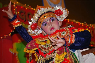 Vacation with Bali Dance Maestro