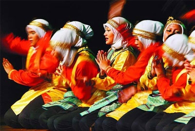 Tari Saman Membumi di Sanur