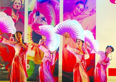 A Mixed Singapore Welcomes the Inaugural YOG