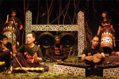 Let us Join Hands to Develop Dayak Music