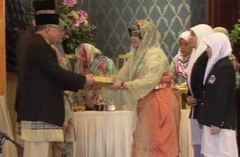 Brunei Darussalam should Preserve its Inherited Literary Tradition