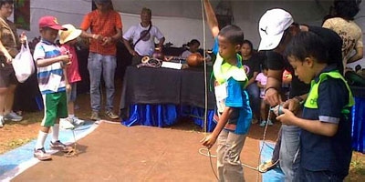 Jaga Identitas Budaya lewat Anak-anak
