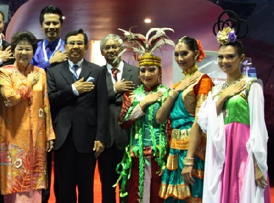 Promoting Malaysia through Dance