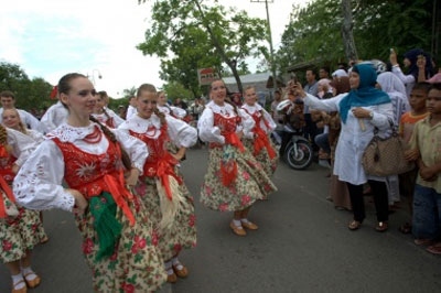 Aceh Hosts International Folklore Festival