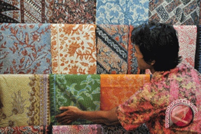 Batik Sembilan Seniman Se-ASEAN Dipamerkan