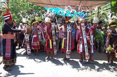 Perang Alor Sambut Wisatawan Festival Pulau Sumba