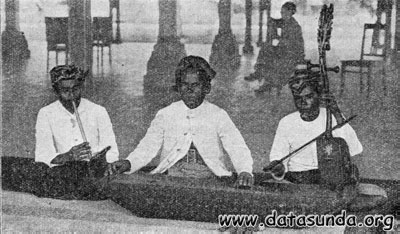 72 Kesenian Terancam Punah