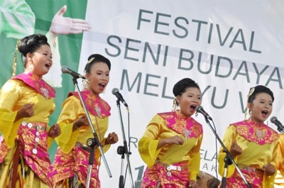 Sejumlah Tokoh Hadiri Festival Seni Melayu Kalbar