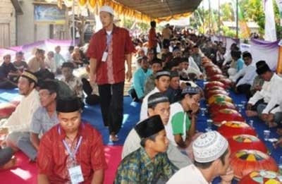 Masyarakat Bangka Gelar Sedekah Ruwah