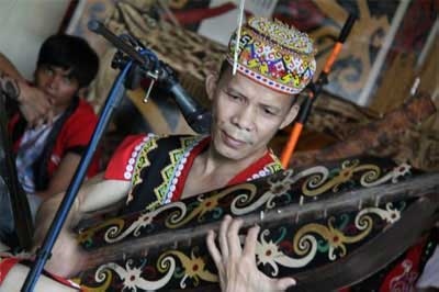 250 Pemusik Sampe Dayak Catatkan Rekor Dunia