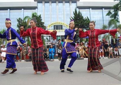 Festival Mahakam Berlangsung Meriah