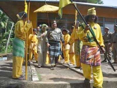 Robo-robo 2013 Dimulai, Raja Mempawah Pimpin Ziarah ke Makam ODM