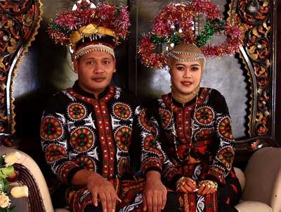 Ketika Tenun Gayo Dikawinkan Desainer