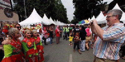 Meriahnya Festival di Kemang