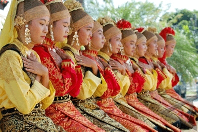 Tim kesenian Indonesia Pukau Publik Turki