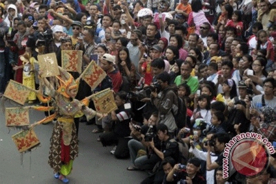 10 Provinsi Terpilih Penampil Terbaik Pawai Budaya