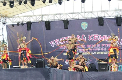 Festival Kemilau Budaya Etam: Paser Raih Predikat Penyaji Tari Terbaik