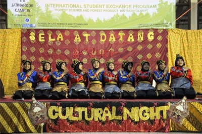 Berbagi Budaya ala ITB dan Kookmin University 