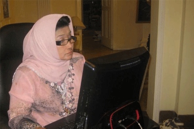 Perempuan yang Tak Lelah Telusuri Sejarah Leluhur Melayunya