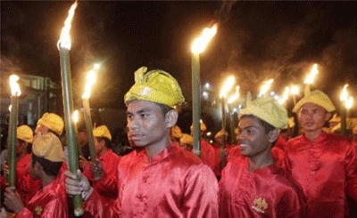 Pawai Obor Awali Festival Legu Gam