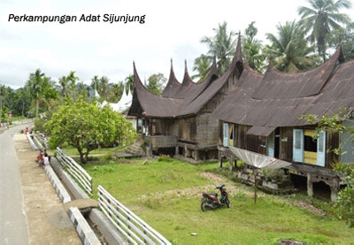 Menyigi Perkampungan Adat Nagari Sijunjung
