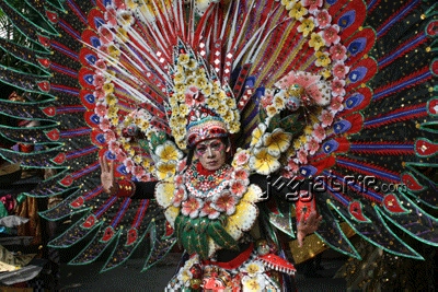 Karnaval Spektakuler Jogja Fashiom Week 