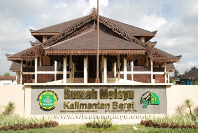 Mempawah Bangun Rumah Adat Melayu