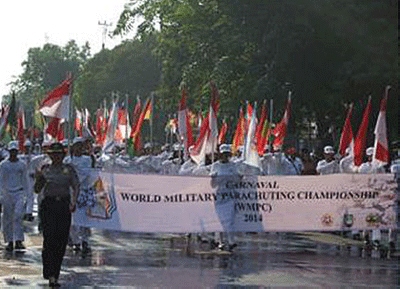 Ikut Kirab Budaya, Anggota Militer Asing Kagum Keramahan Solo