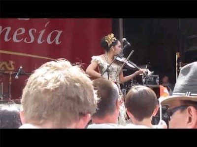 Mia Ismi Halida dan Biolanya Sampaikan Pesan budaya di St Petersburg